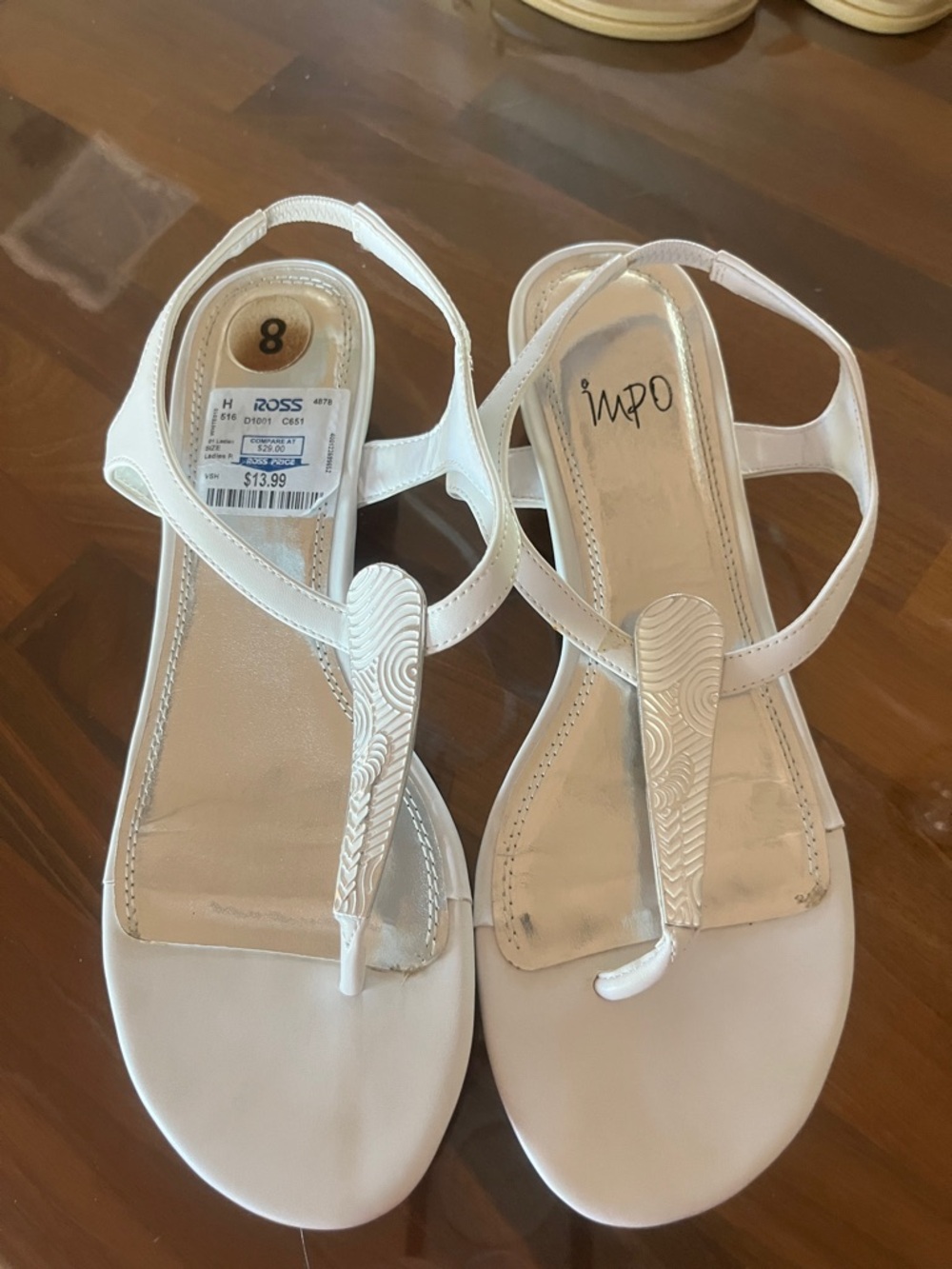 BRAND NEW Impo Women's White Textured T-Strap Sandals